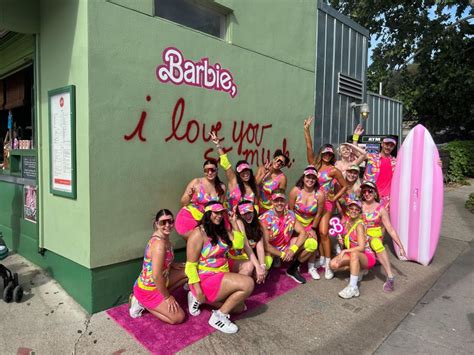 Austin's 'I love you so much' mural gets 'Barbie' makeover
